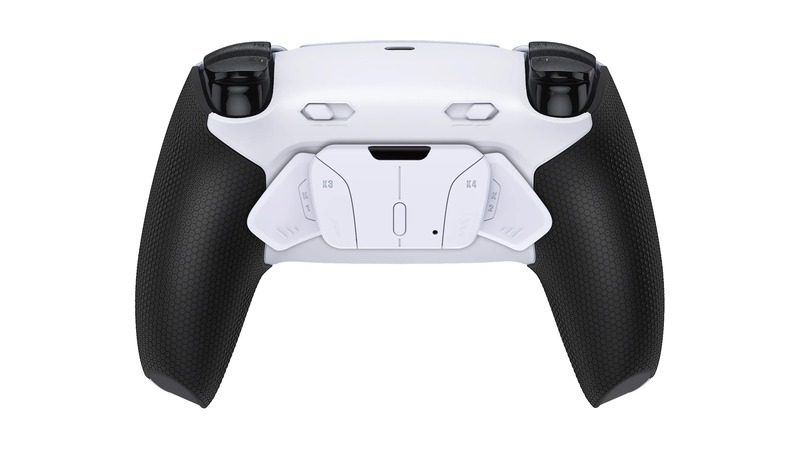 Controller DualSense PS5 con kit XtremeRate Rise4 Plus Max: tasti posteriori e impugnature gommate
